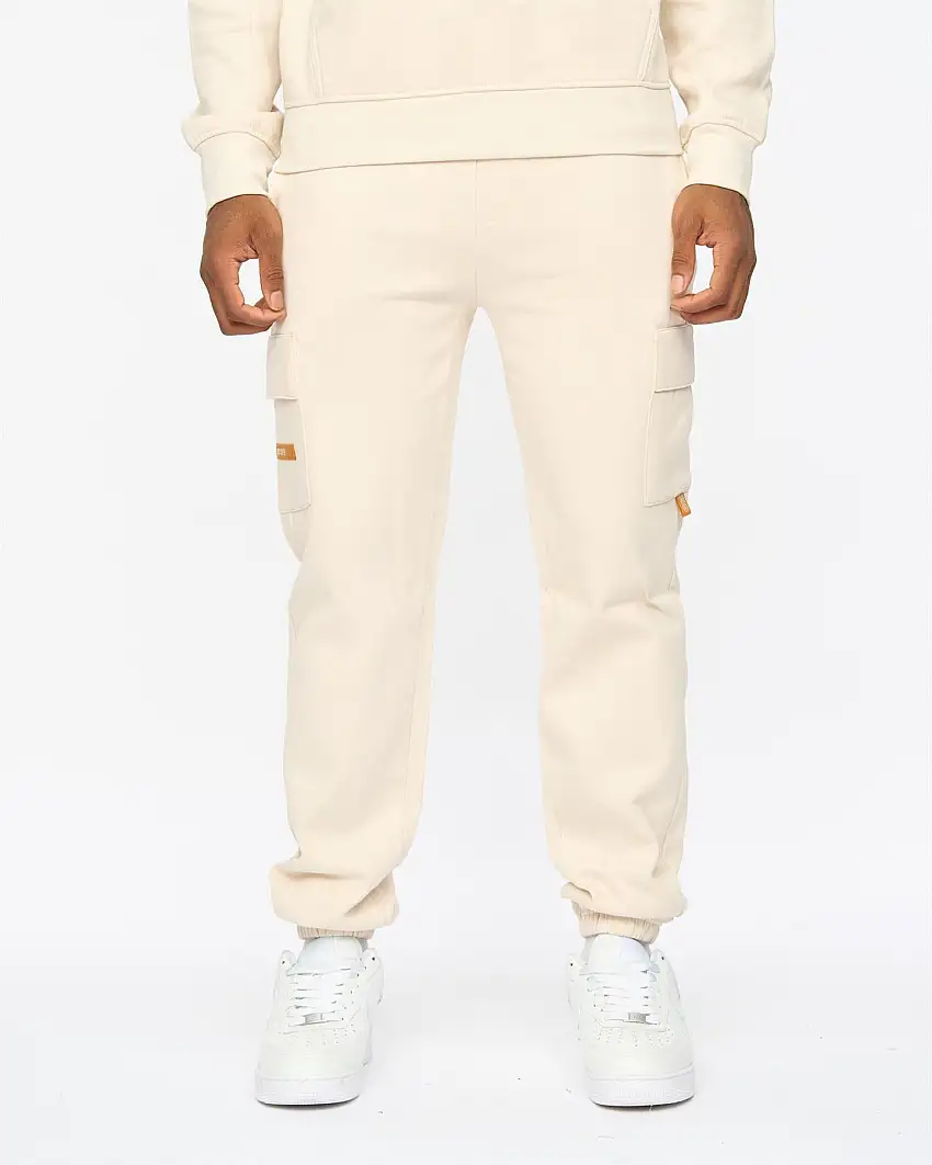 Adamsberg Joggers Off White