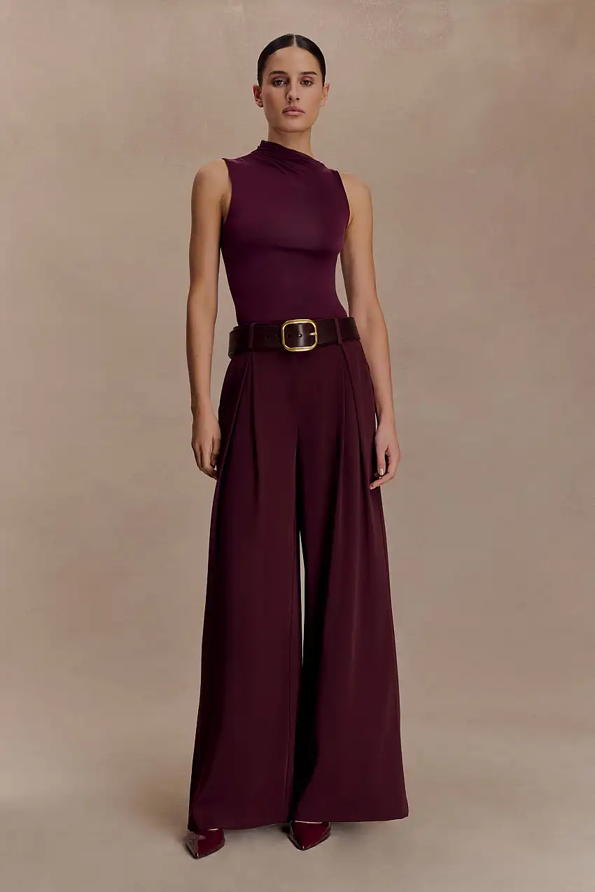 Hadleigh Sleeveless Slinky Top - Burgundy