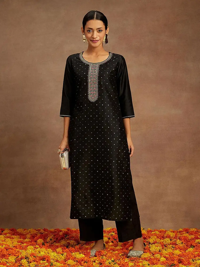Black Embellished Silk Straight Kurta
