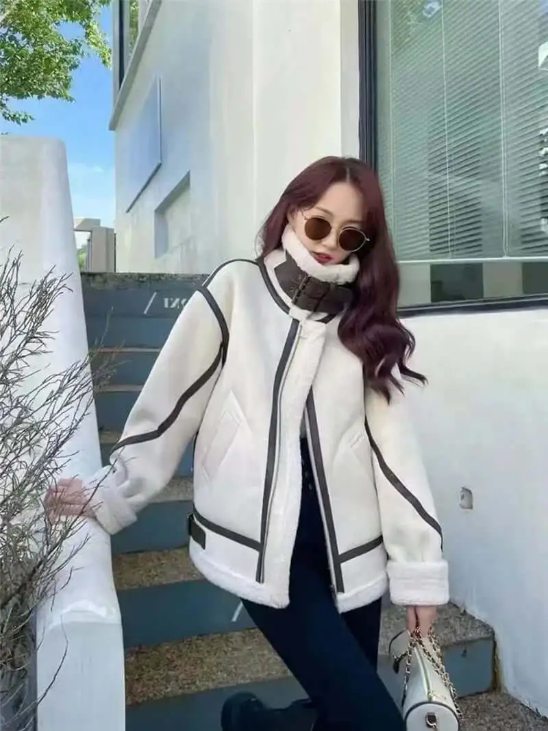 Women's faux fur coat