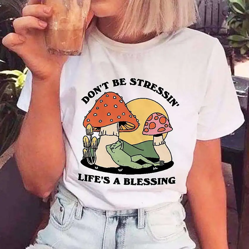 Don't Be Stressing' Frog Tshirt
