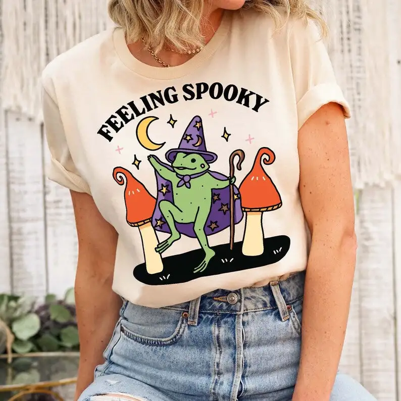 Feeling Spooky' Halloween T-shirt