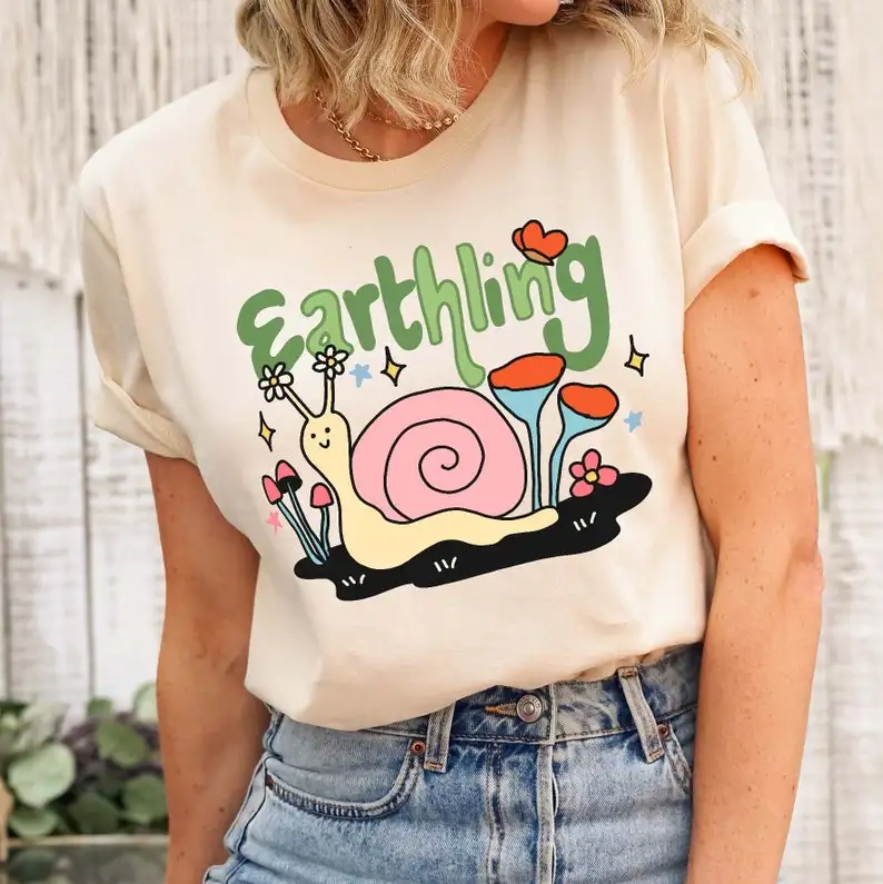 Earthling' Snail T-shirt