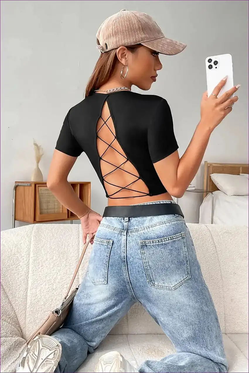 Backless Short Sleeve Top - Essential For Fashionistas