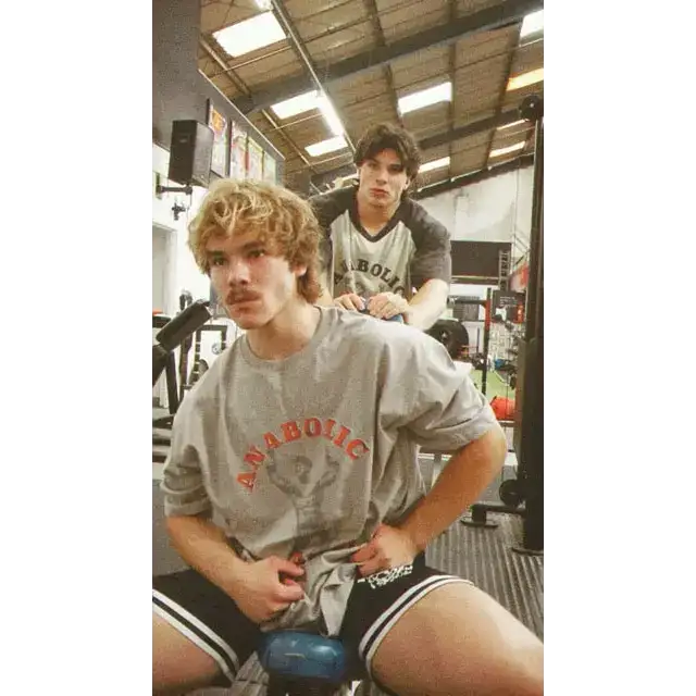 Mentzer Drop Shoulder T-shirt - Grey & Red